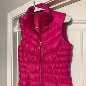 Athleta Puffer Vest XS Hot Pink Quilted 90% Down 4/2016